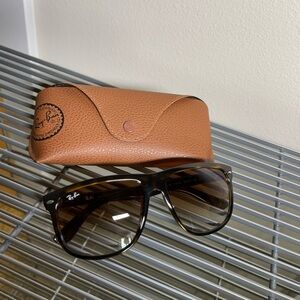 Ray Bans - Brown Sunglasses with leather Case